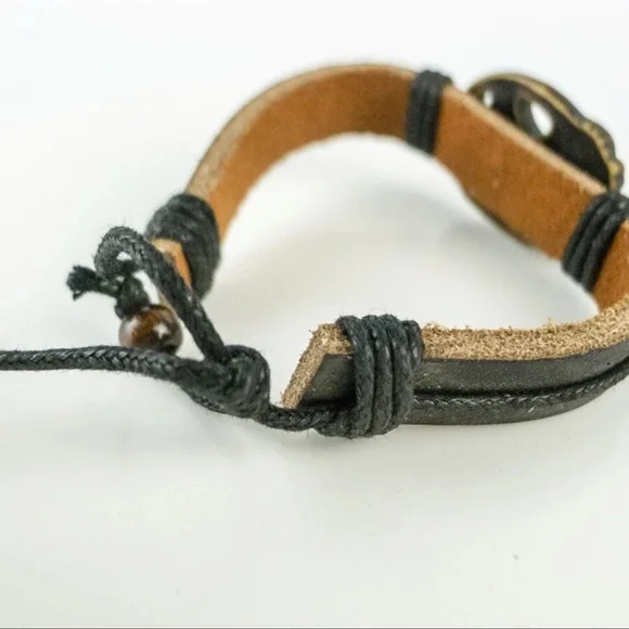 $2 EAGLE BRACELET. NEW. $2 WITH ANY $10 ORDER OR MORE - Picture 4 of 8